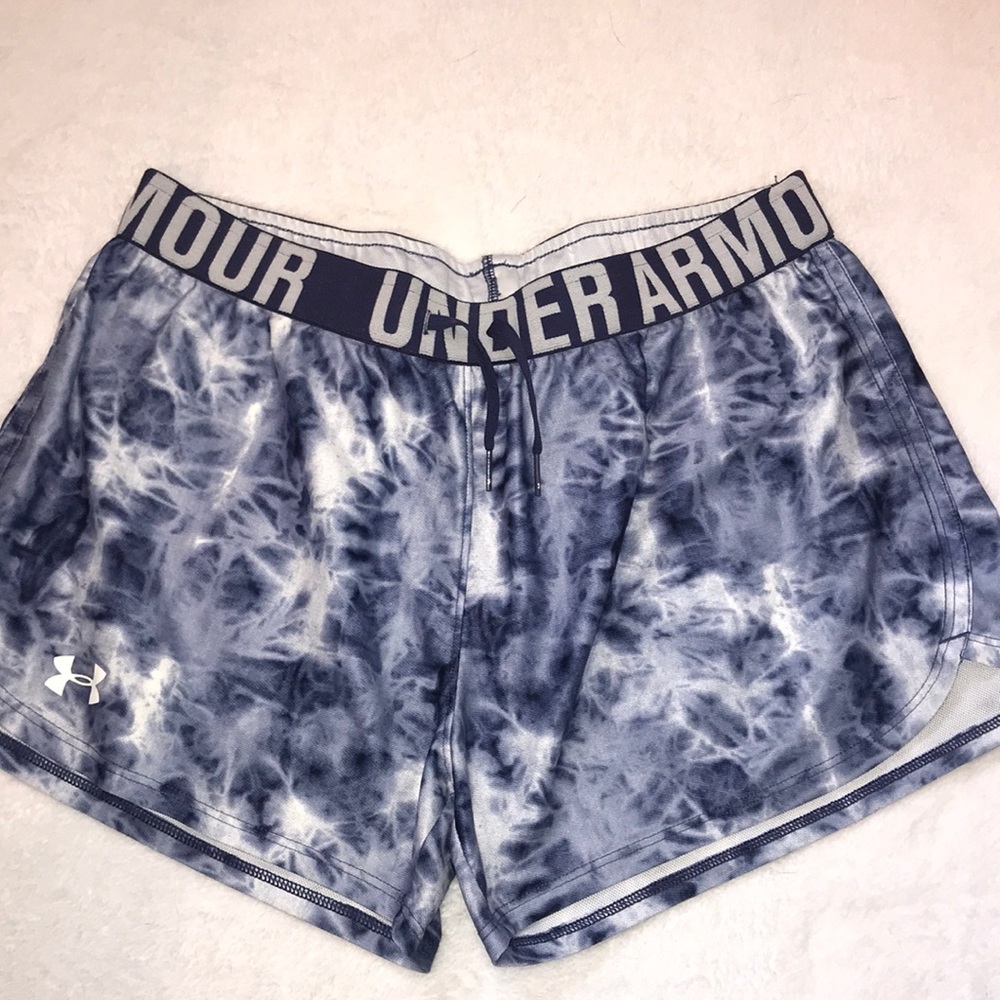 UNDER ARMOUR shorts